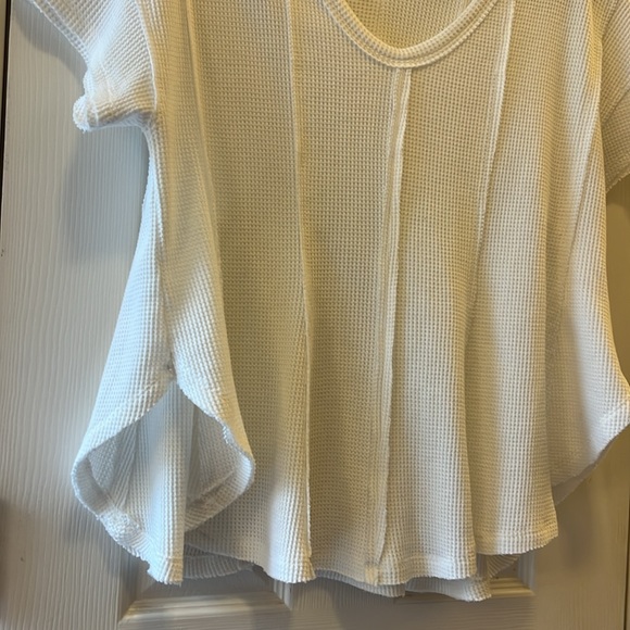 White Waffle knit Altered State Top. Like new - Picture 6 of 6